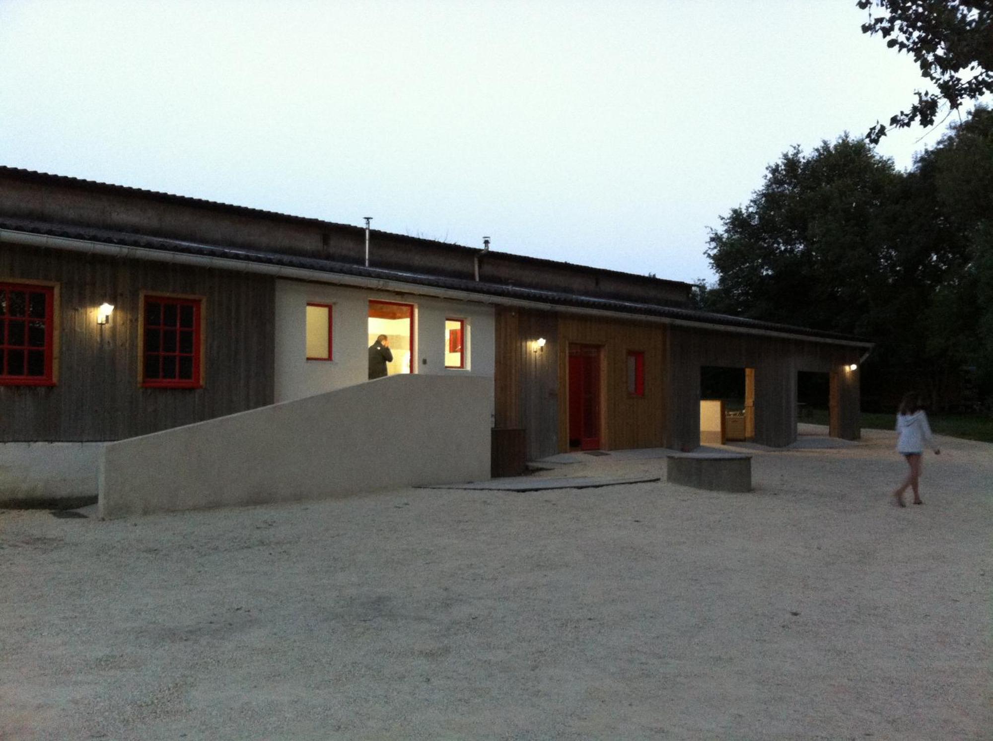 La Ferme Du Marais Poitevin - Roulotte Otel Benet Dış mekan fotoğraf